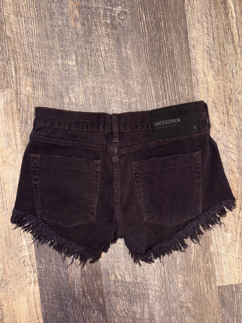 OneTeaspoon Low Waist Bonita Black Distressed Frayed Denim Shorts Size